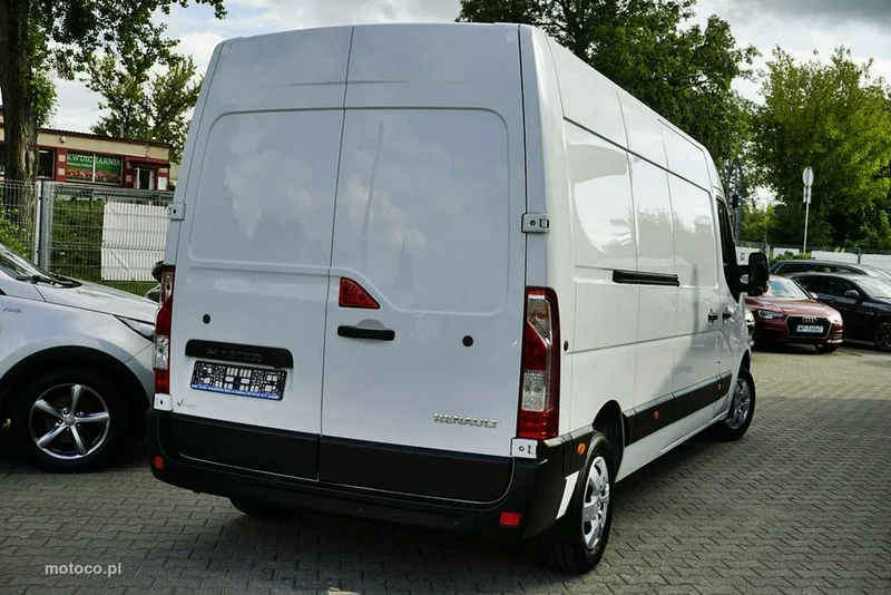 Renault Master 8