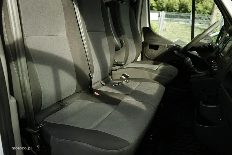 Renault Master 17
