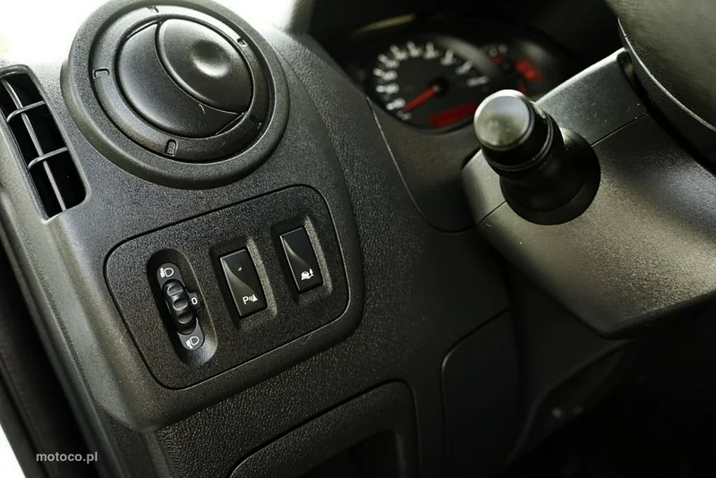 Renault Master 18