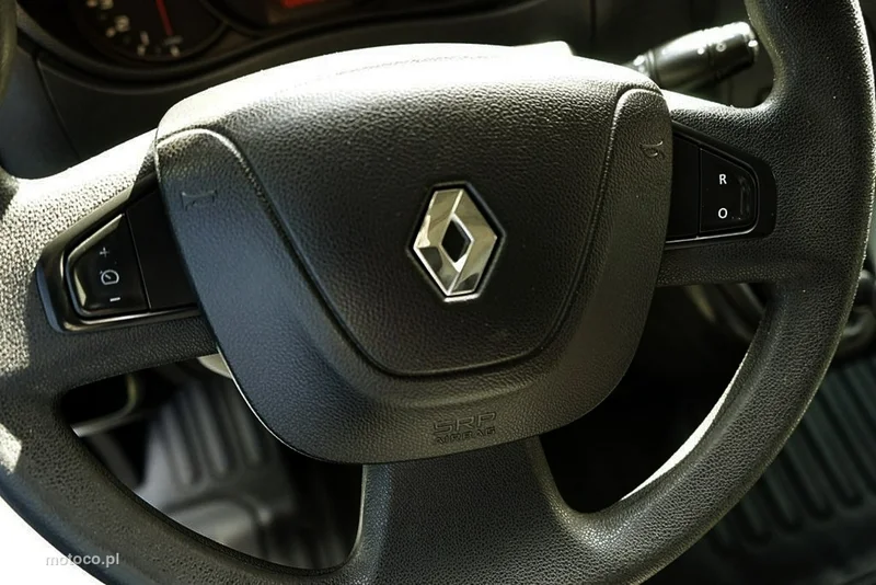 Renault Master 23