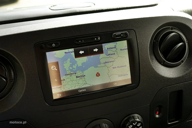 Renault Master 25