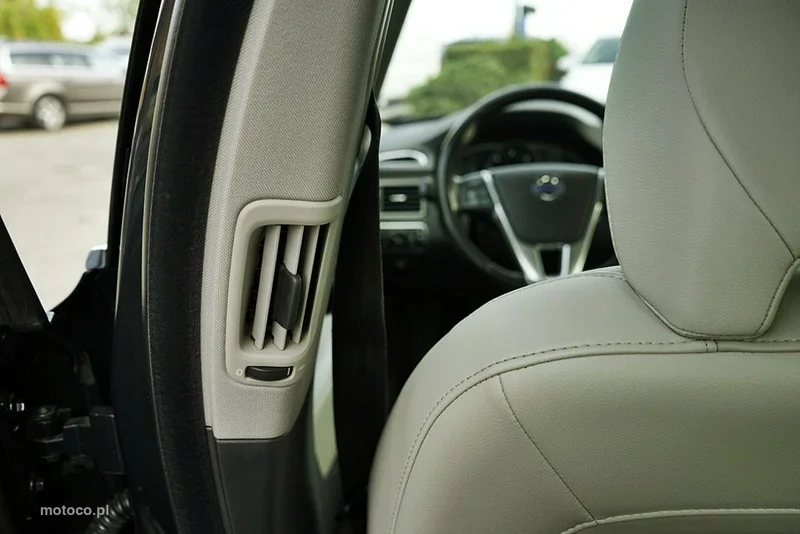 Volvo S80 23