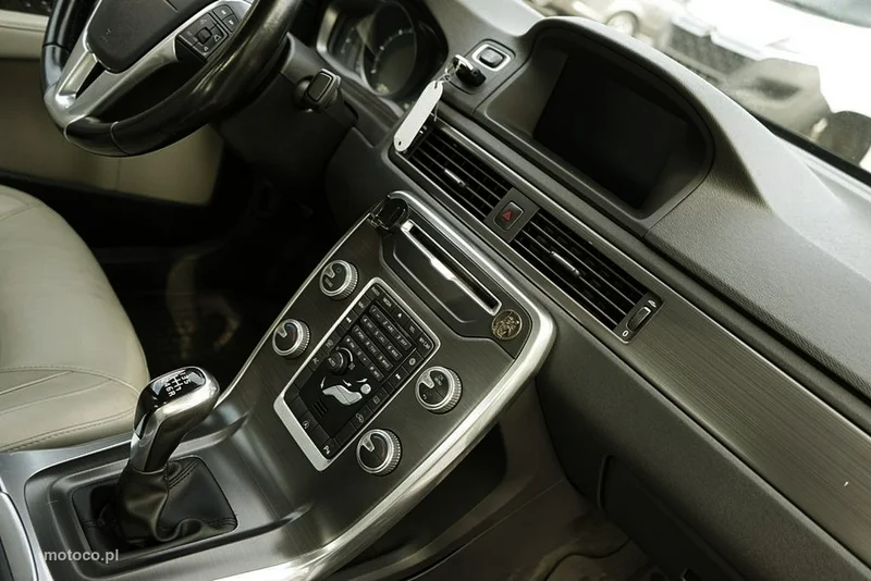 Volvo S80 28