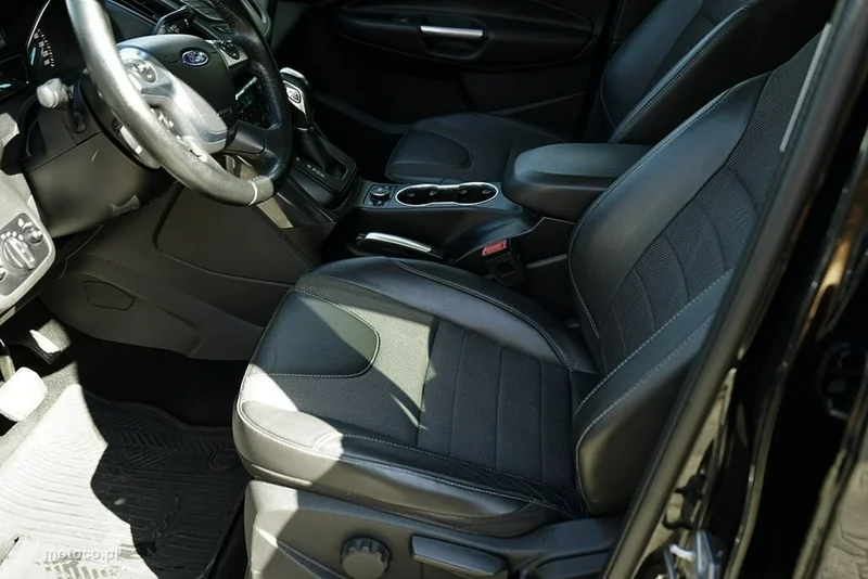 Ford Kuga II 17
