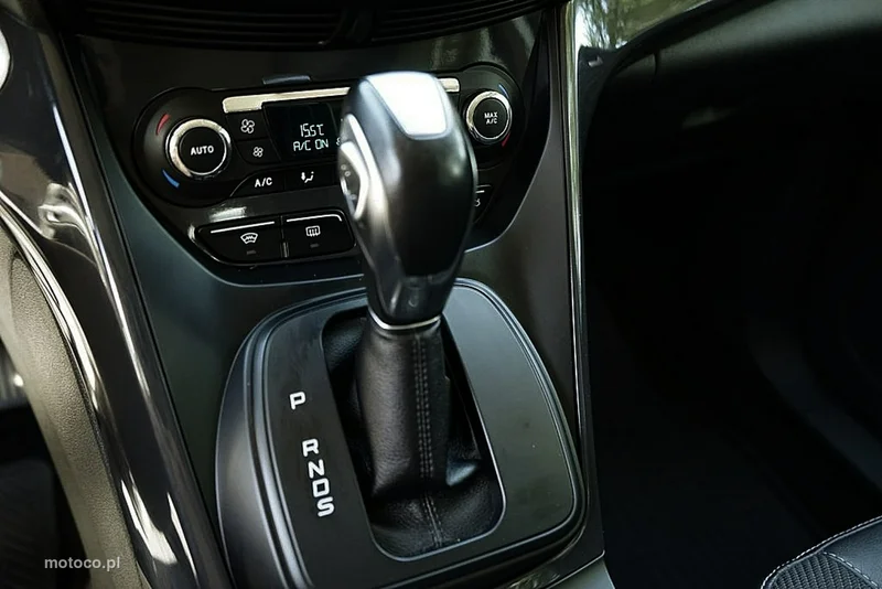 Ford Kuga II 22