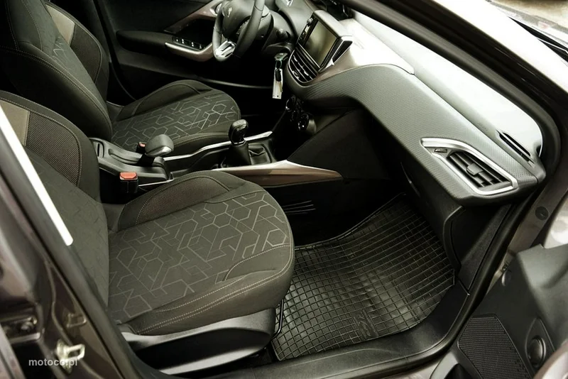 Peugeot 2008 17