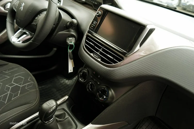 Peugeot 2008 25