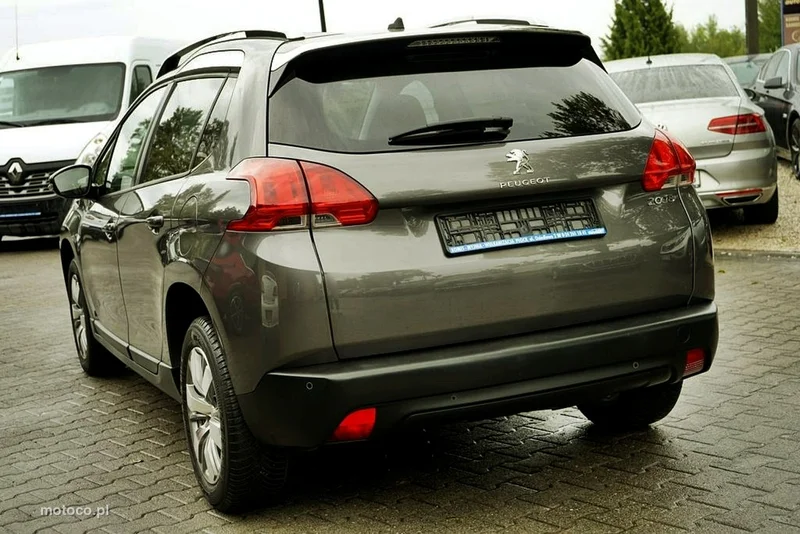 Peugeot 2008 4