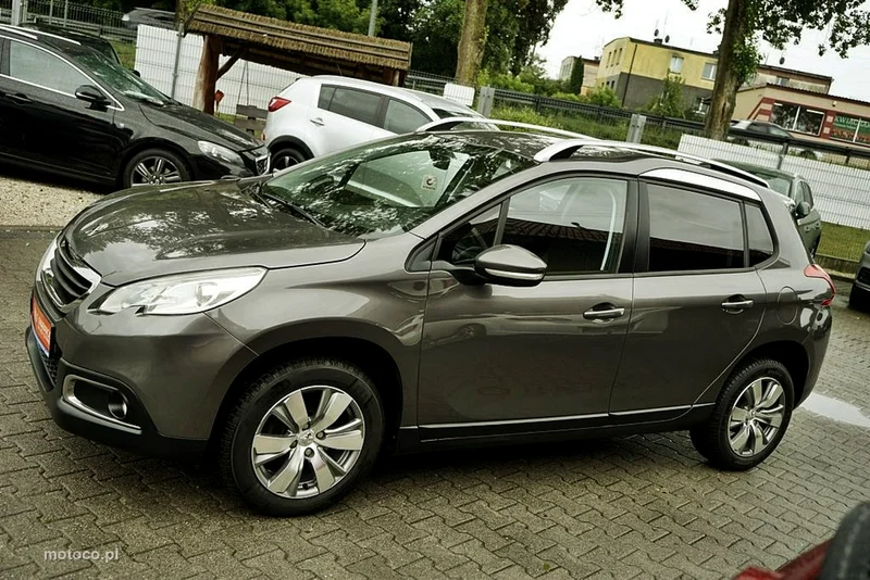 Peugeot 2008 8