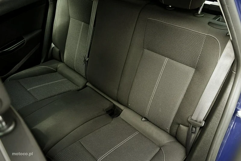 Opel Astra J 17