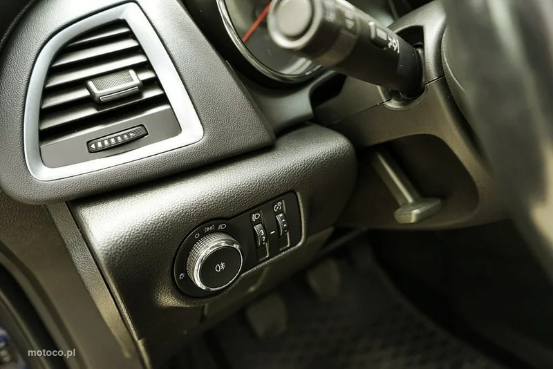 Opel Astra J 19