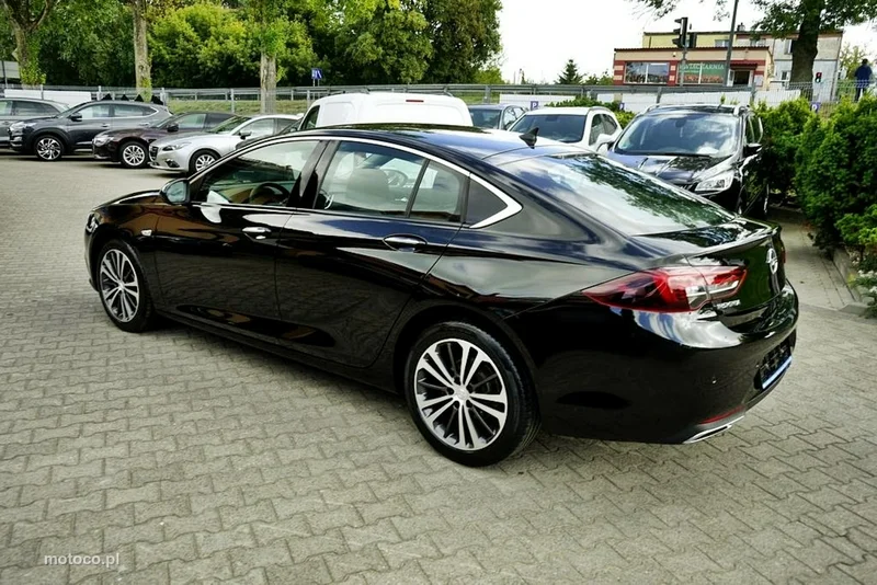Opel Insignia Grand Sport 3