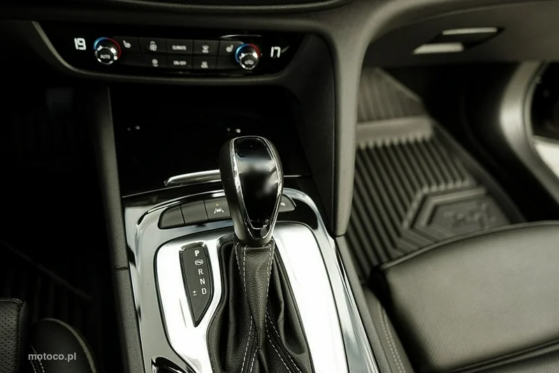 Opel Insignia Grand Sport 24