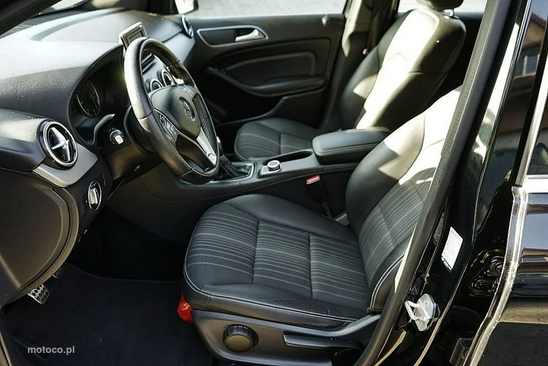 Mercedes-Benz Klasa B W246 B 180 13