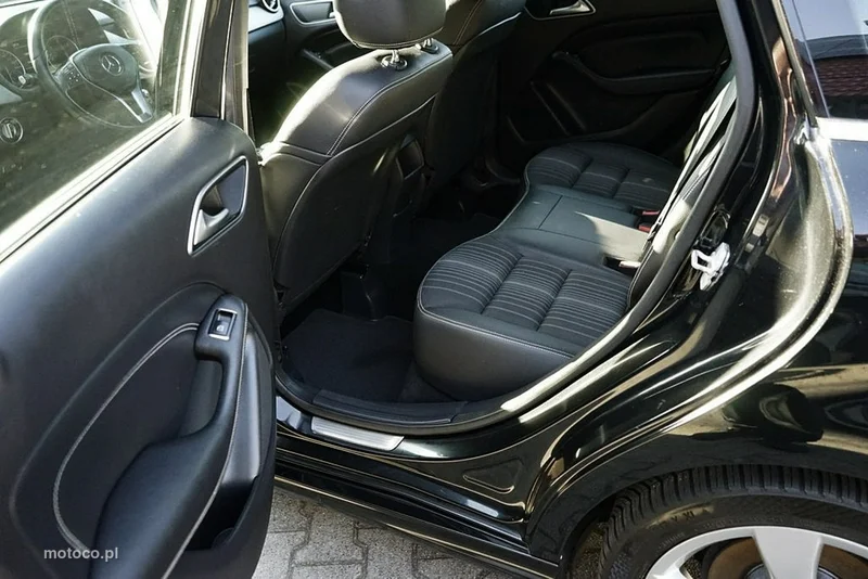 Mercedes-Benz Klasa B W246 B 180 16