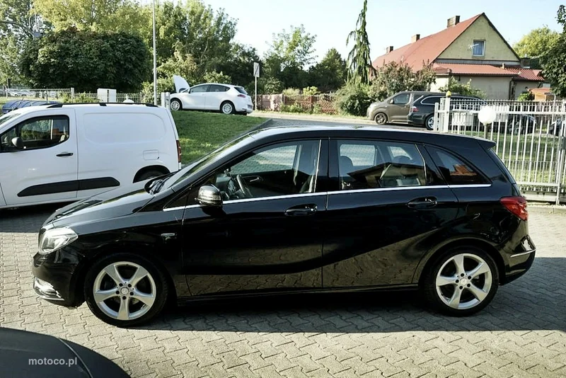 Mercedes-Benz Klasa B W246 B 180 3