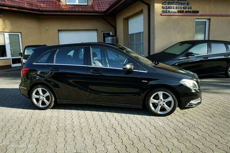 Mercedes-Benz Klasa B W246 B 180 8