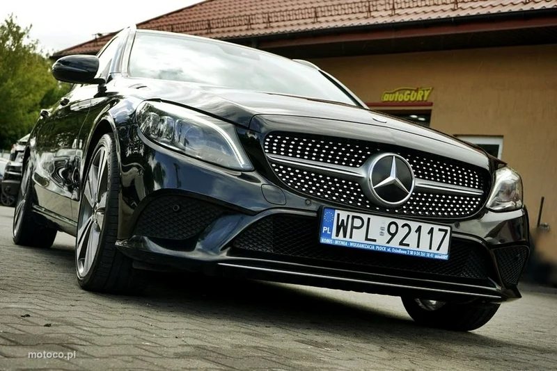 Mercedes-Benz Klasa C W205 C 220 2