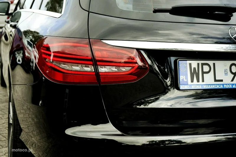 Mercedes-Benz Klasa C W205 C 220 13