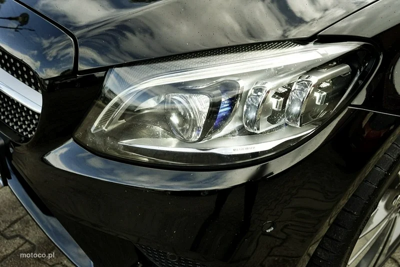 Mercedes-Benz Klasa C W205 C 220 14