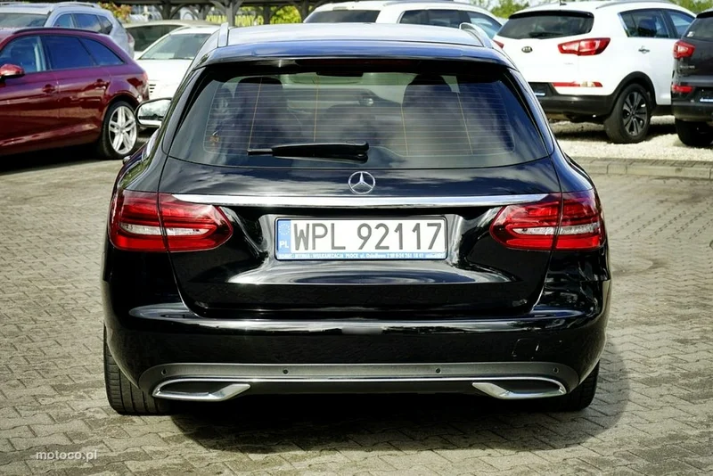 Mercedes-Benz Klasa C W205 C 220 5