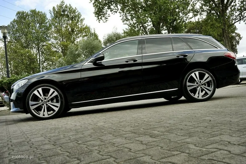 Mercedes-Benz Klasa C W205 C 220 8