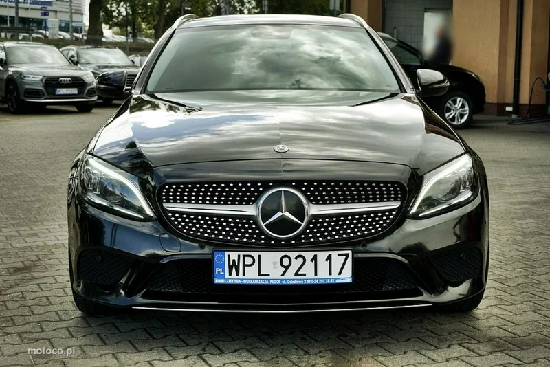 Mercedes-Benz Klasa C W205 C 220 10