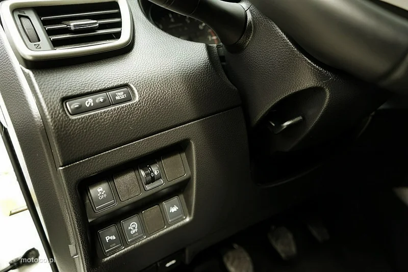 Nissan Qashqai 24