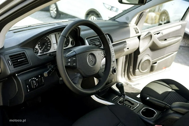 Mercedes-Benz Klasa B W245 B 180 16