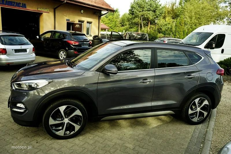 Hyundai TUCSON 8