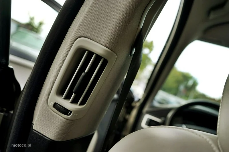 Volvo V70 17