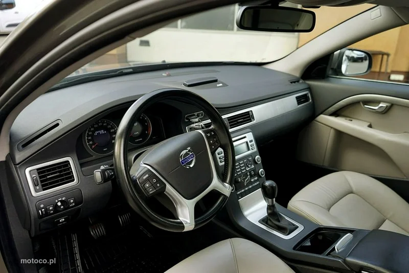 Volvo V70 18