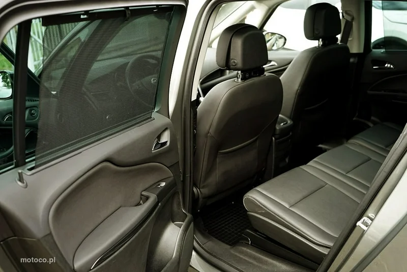 Opel Zafira C Tourer 17