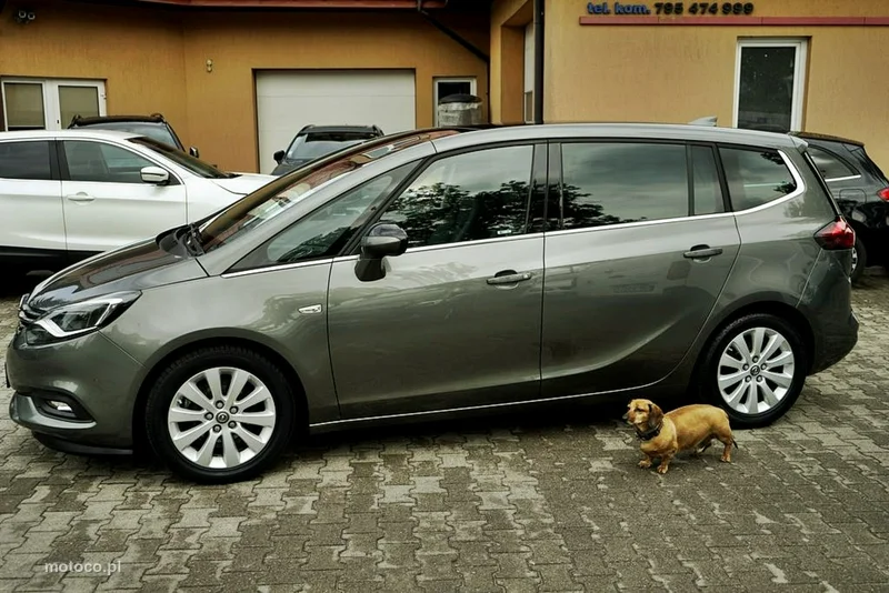 Opel Zafira C Tourer 3