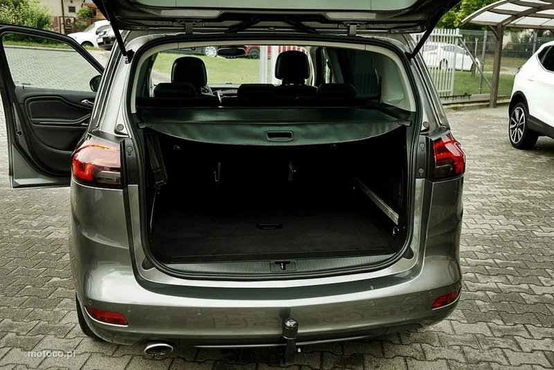 Opel Zafira C Tourer 29