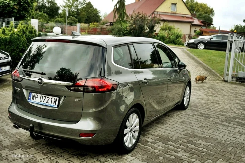 Opel Zafira C Tourer 7