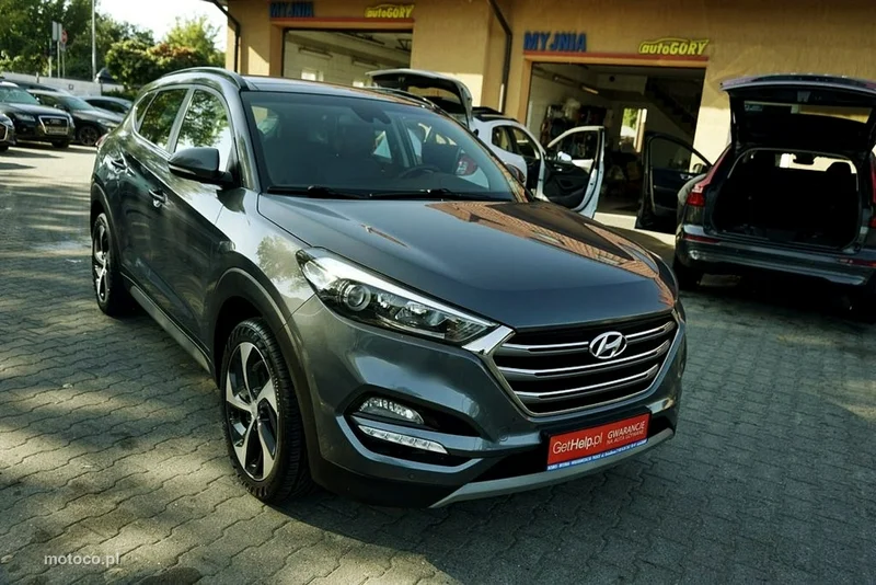 Hyundai TUCSON 4