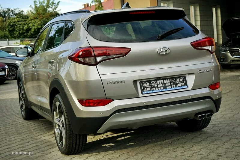 Hyundai TUCSON 4