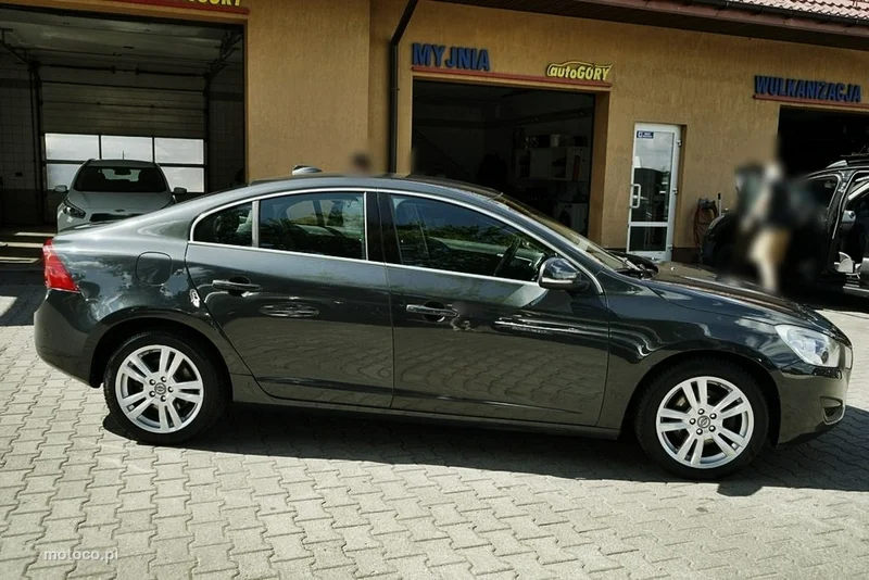 Volvo S60 12
