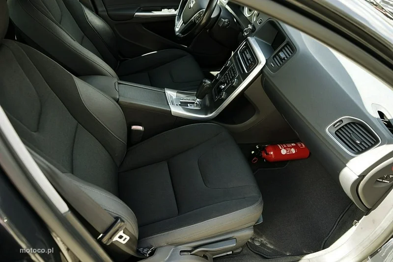 Volvo S60 17