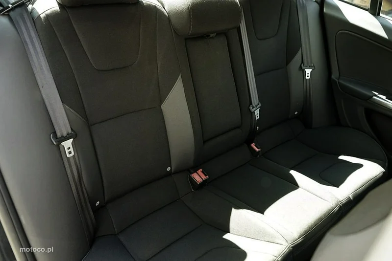 Volvo S60 22