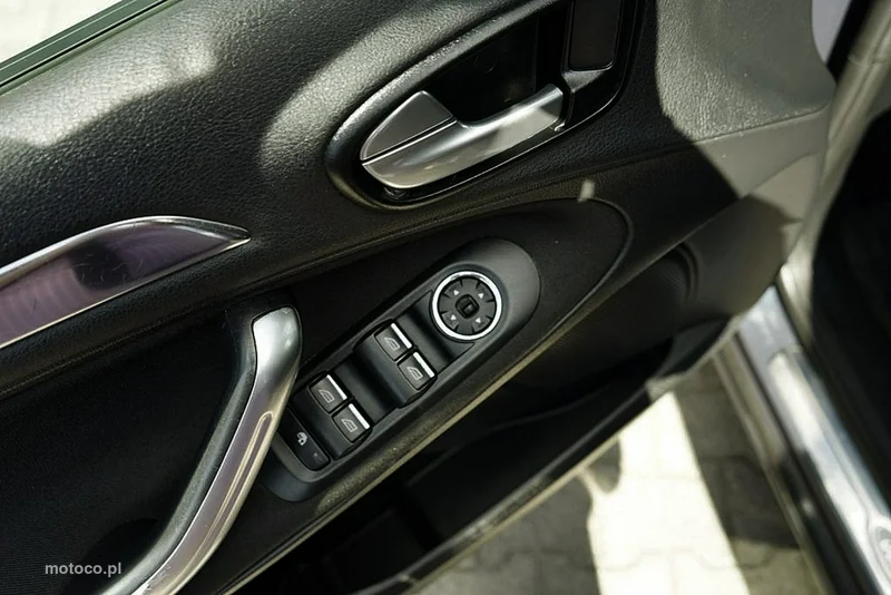 Ford S-Max I 16