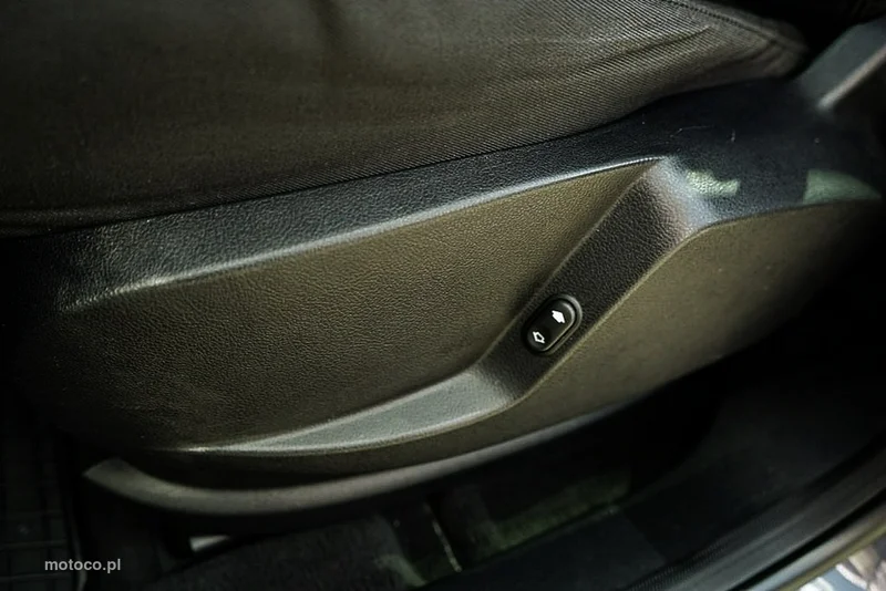 Ford S-Max I 18