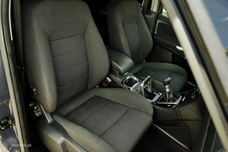 Ford S-Max I 21