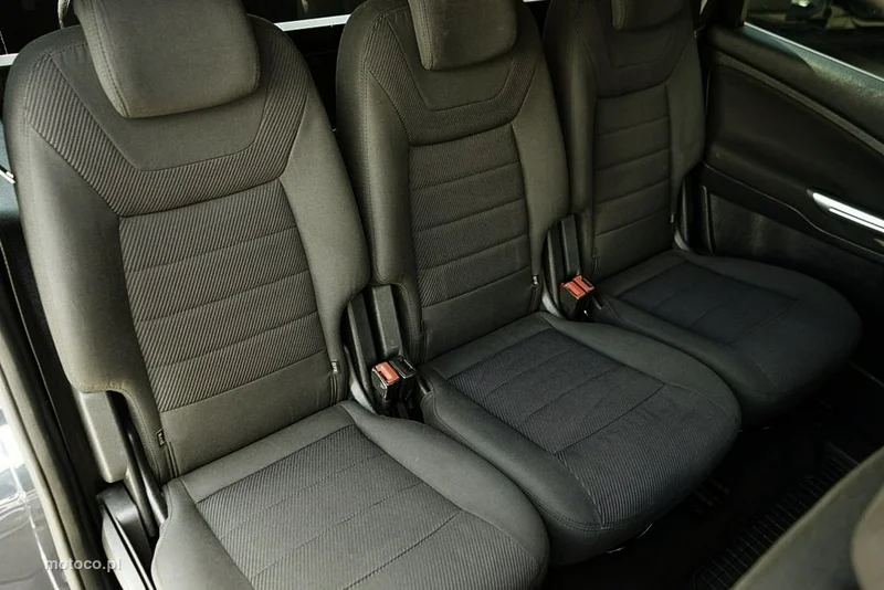 Ford S-Max I 23