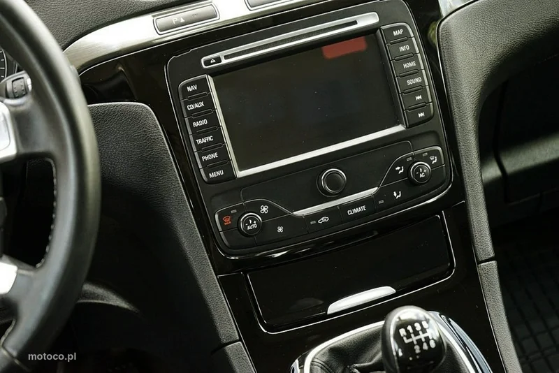 Ford S-Max I 28