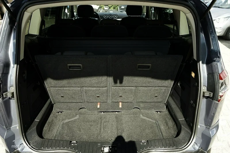 Ford S-Max I 35