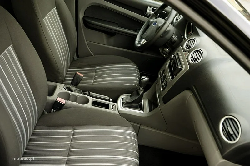 Ford Focus II 13