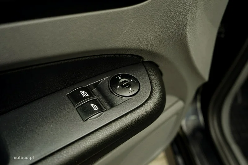 Ford Focus II 10