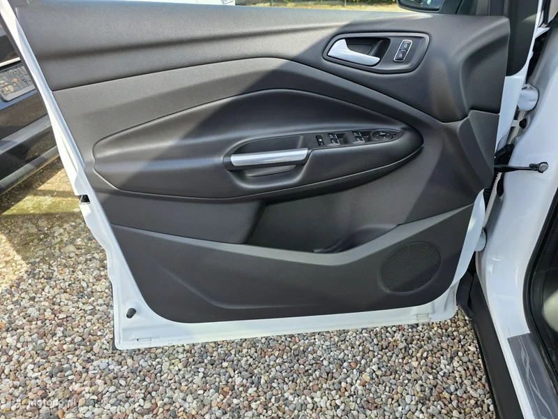 Ford Kuga II 21